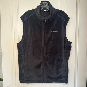 Columbia Black Steens Mountains Sleeveless Fleece Vest with Stand Collar